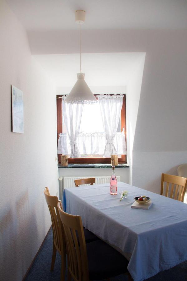 Ferienwohnungen Neue Tiefe - Wohnung Kleiderbügel Neue Tiefe Fehmarn Exterior foto